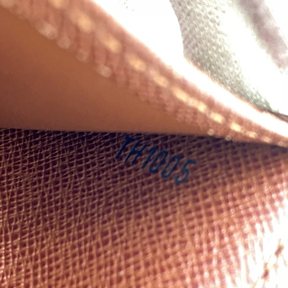 LOUIS VUITTON M58013 Portefeuille Koala Trifold Wallet Brown - Picture 11 of 13